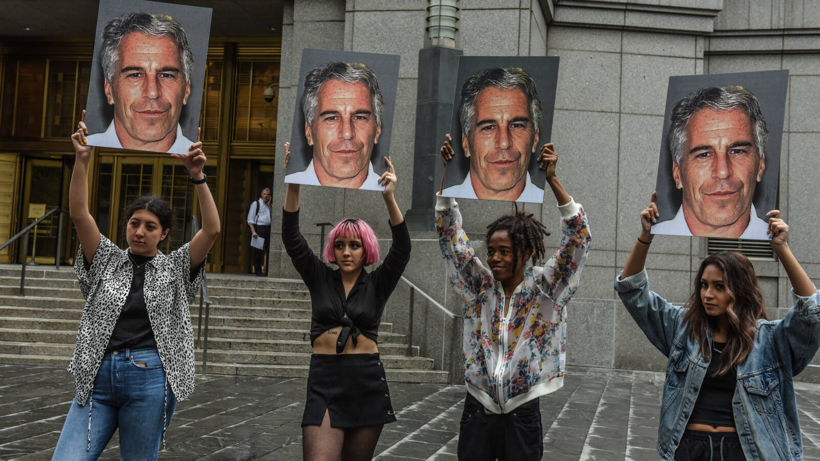 Protest against Epstein at courthouse, AFP video