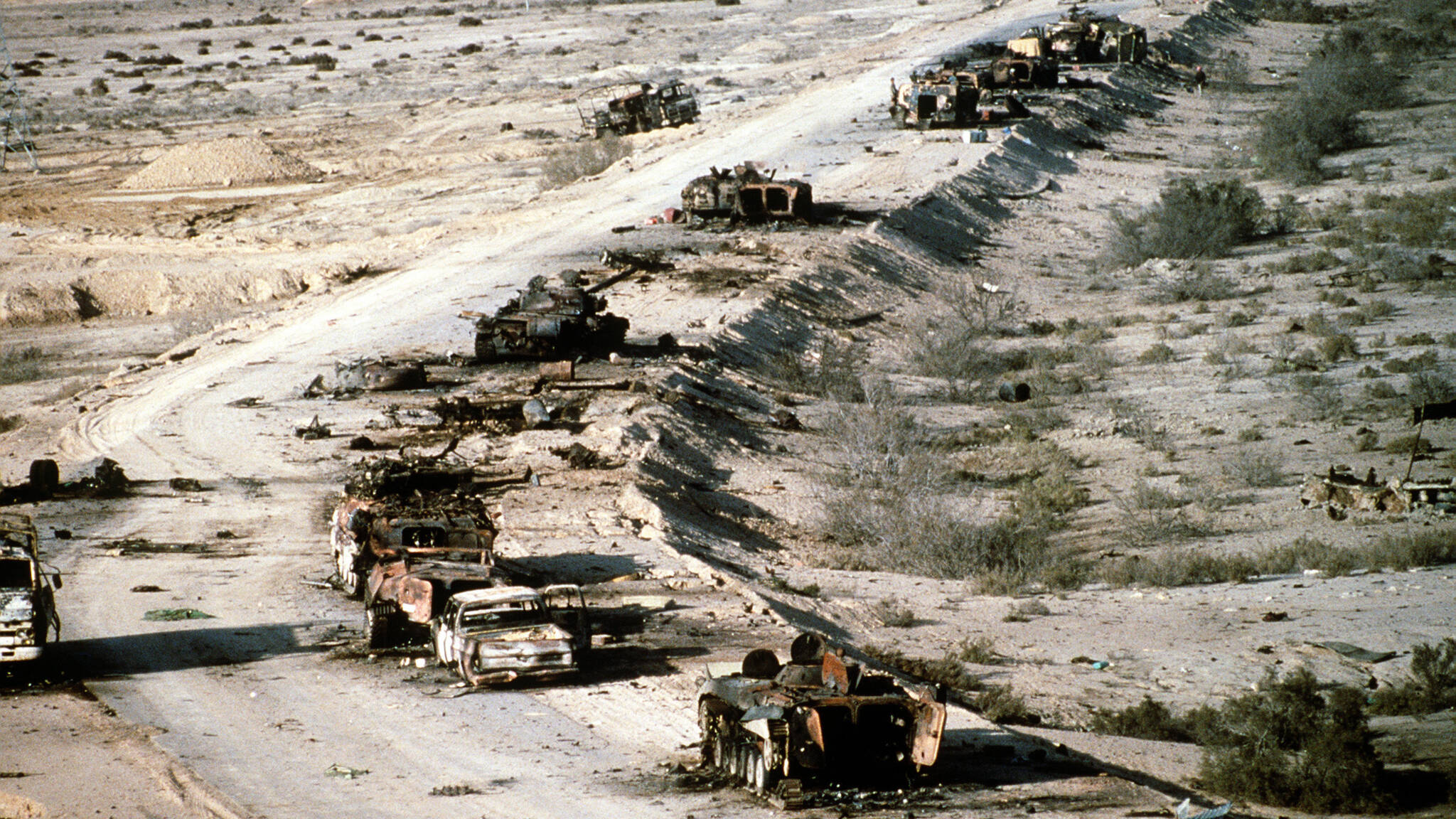 Destroyed Iraqi tanks and vehicles after Highway of Death attack, United States military photo